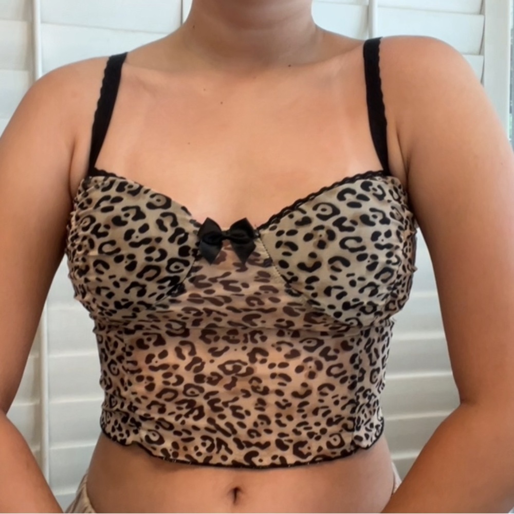 Leopard print crop top